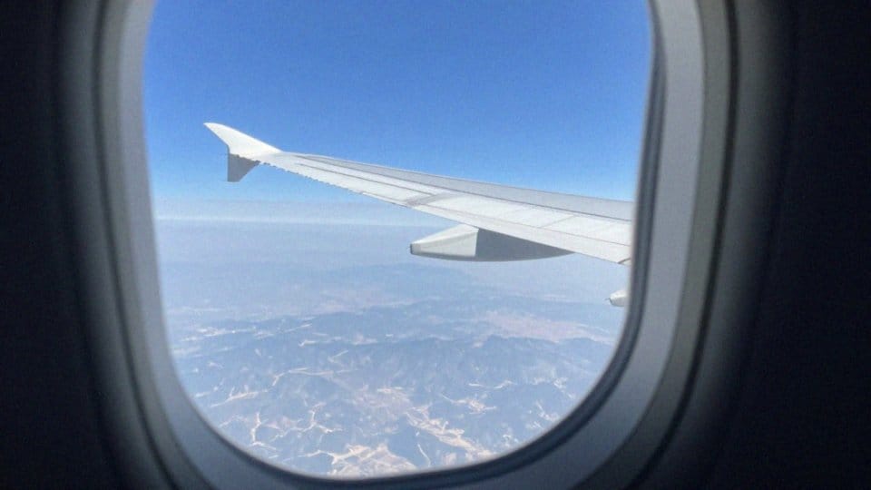 Ile trwa lot bezpośredni do Tbilisi?