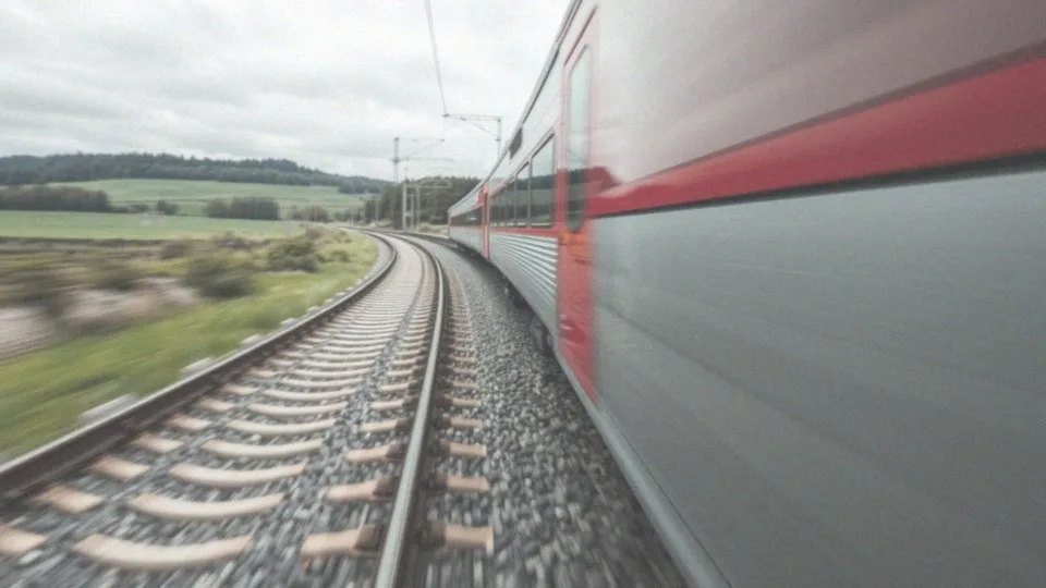 Dlaczego Pendolino nie zawsze jeździ z maksymalną prędkością?