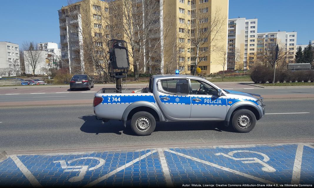 Policjanci z Białegostoku ewakuowali mieszkańców podczas pożaru